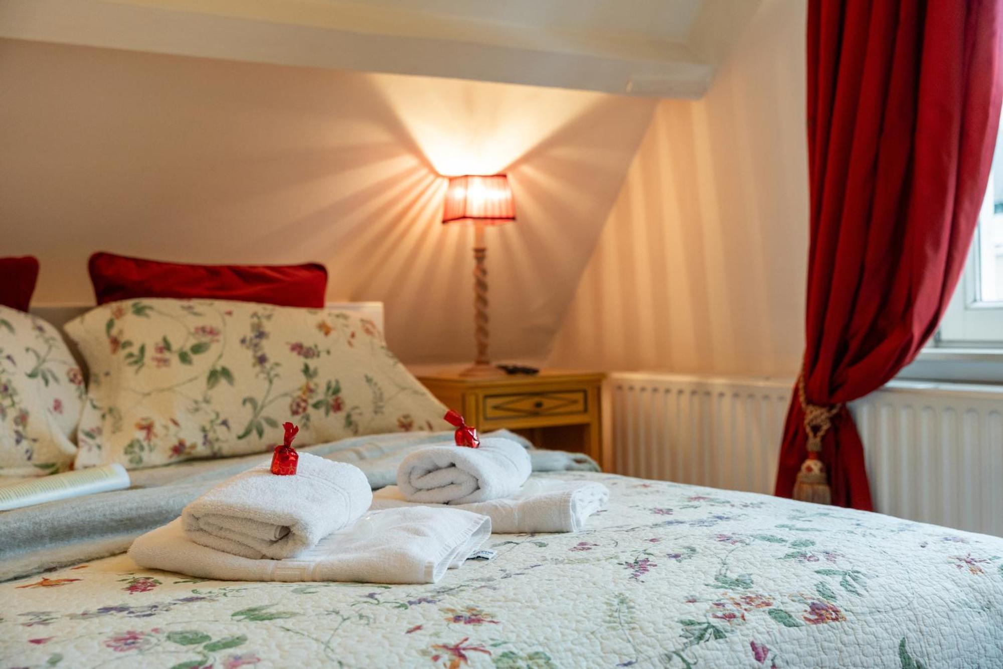 Het Geerwijn - Gastensuite In Hartje Brugge Экстерьер фото