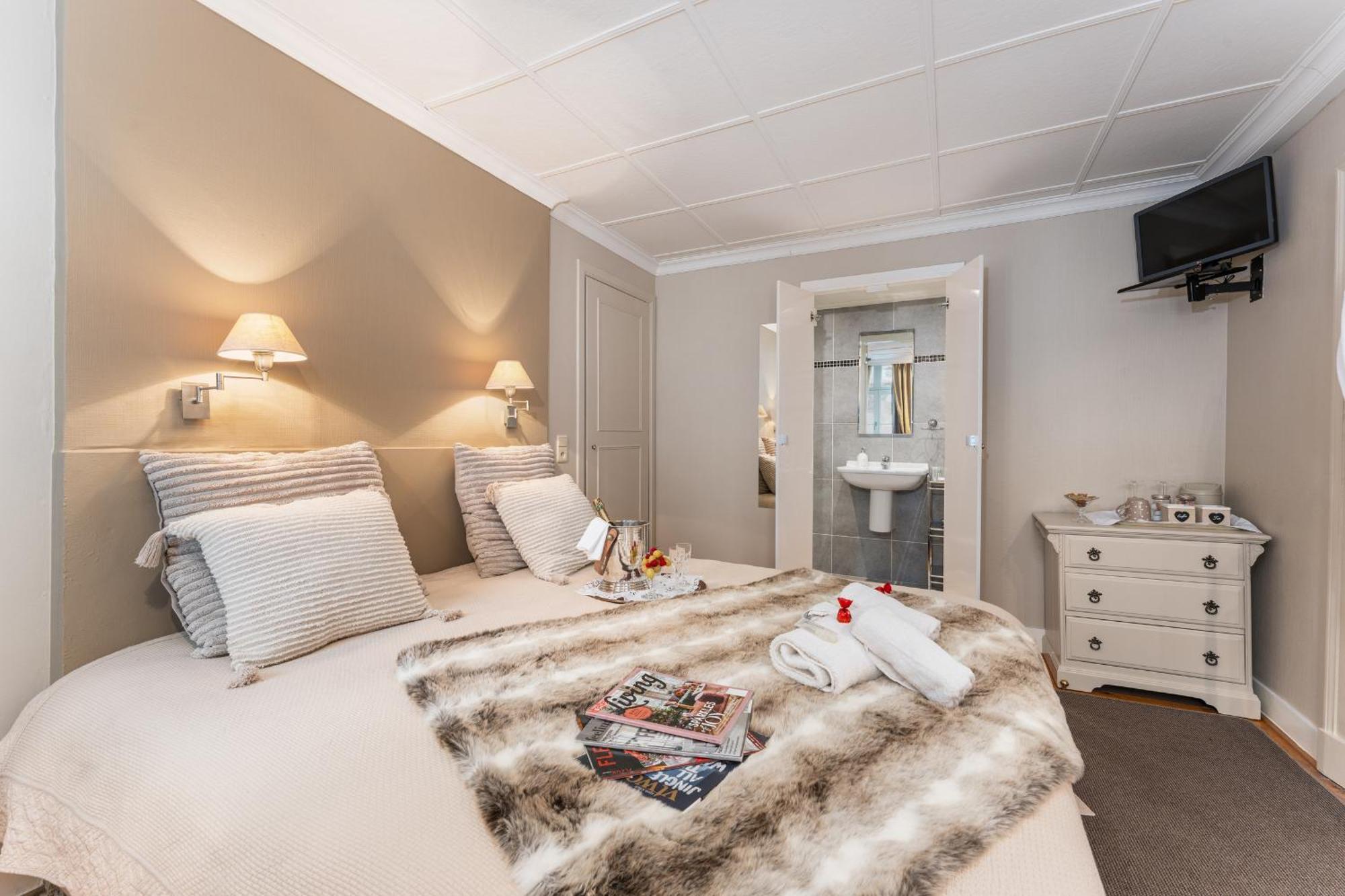 Het Geerwijn - Gastensuite In Hartje Brugge Экстерьер фото