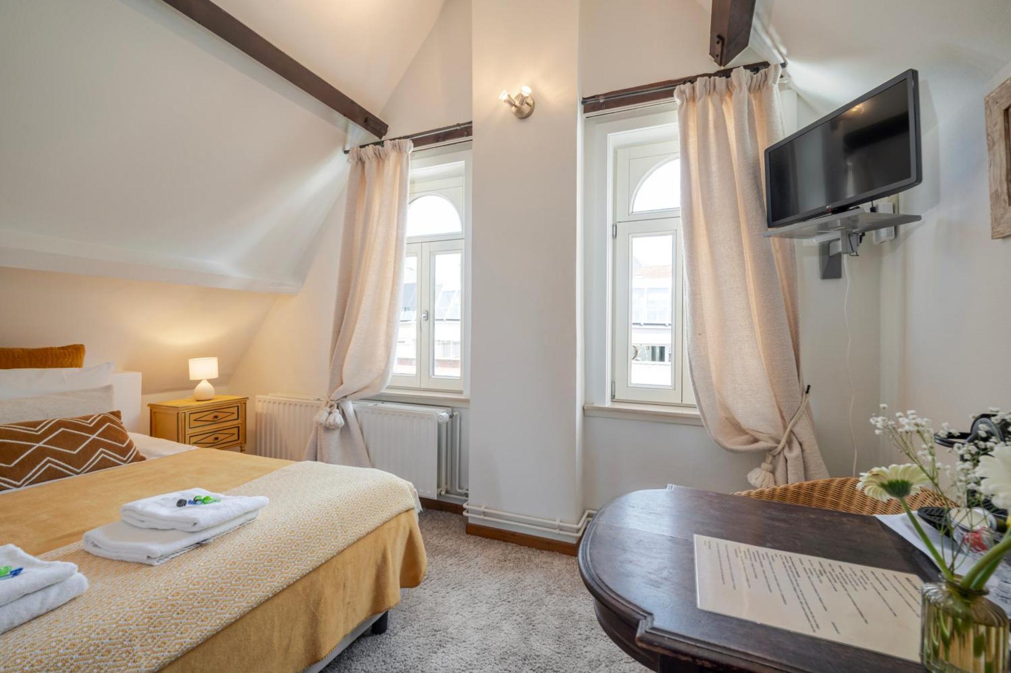 Het Geerwijn - Gastensuite In Hartje Brugge Экстерьер фото